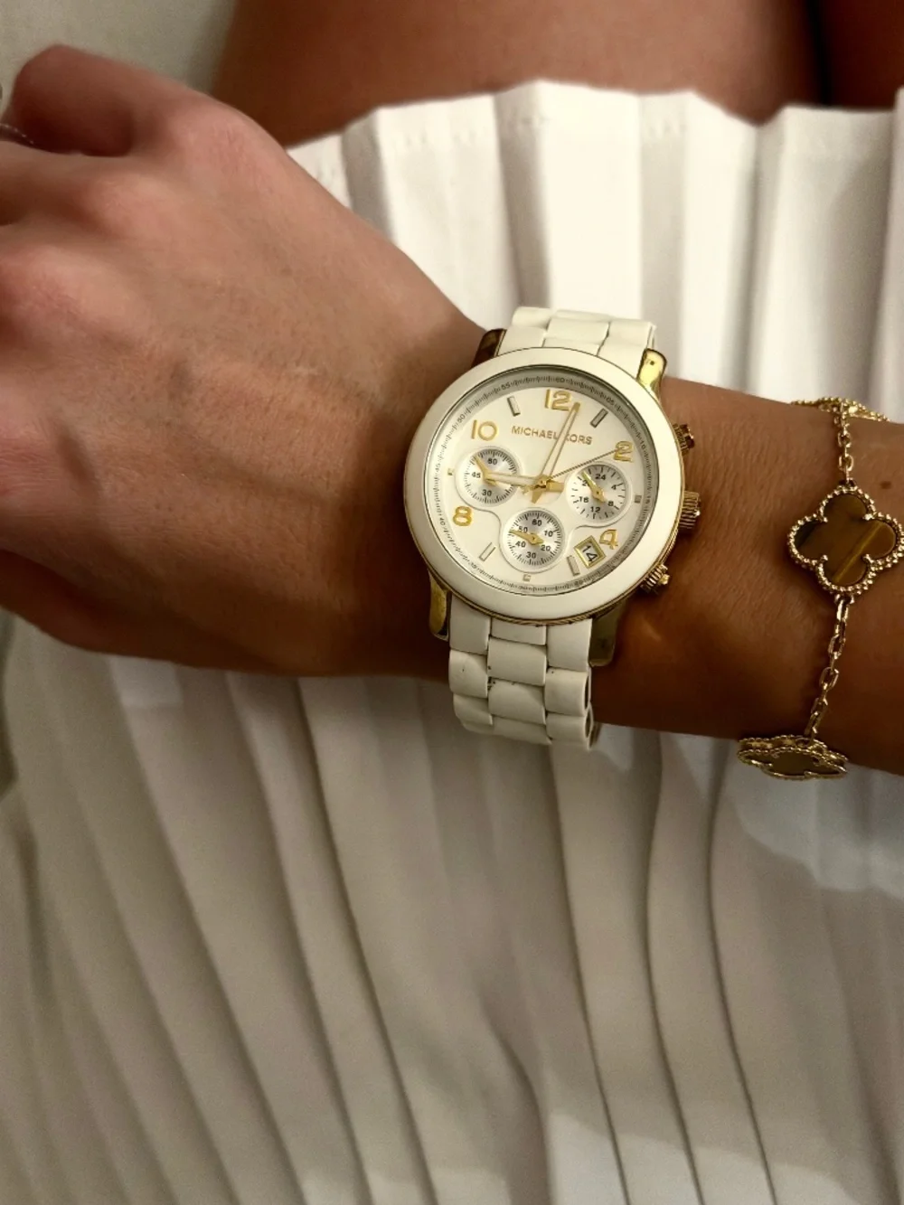 Michael Kors White Silicone Watch – Pre-Owned